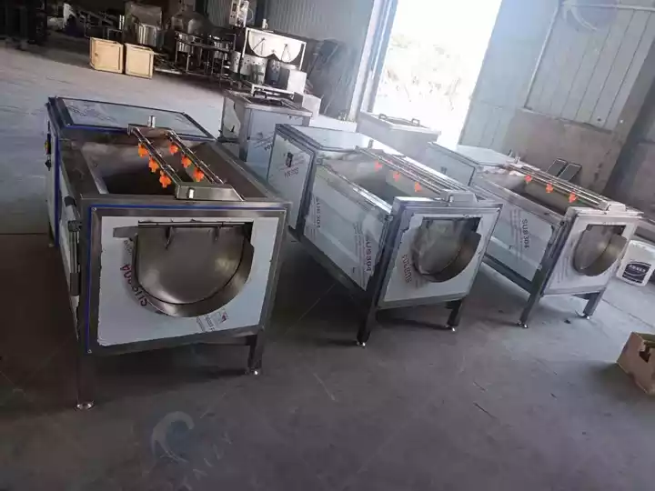 آلة غسل وتقشير البطاطس متوفرة في المخزون